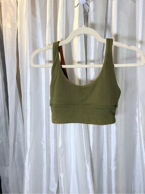 Reversible lululemon olive Green and brown Scoop Neck Sports Bra